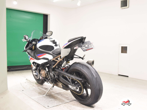 Мотоцикл BMW S 1000 RR 2022, Белый фото 6