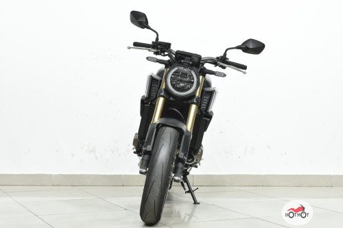 Мотоцикл HONDA CB 650R 2022, Черный фото 5