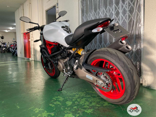 Мотоцикл DUCATI Monster 821 2015, Белый фото 4