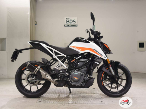 Мотоцикл KTM 390 Duke 2021, БЕЛЫЙ фото 2