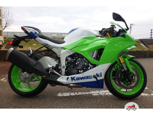 Мотоцикл KAWASAKI ZX-6 Ninja 2024, Зеленый фото 2