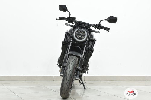 Мотоцикл HONDA CB 650R 2023, Черный фото 5
