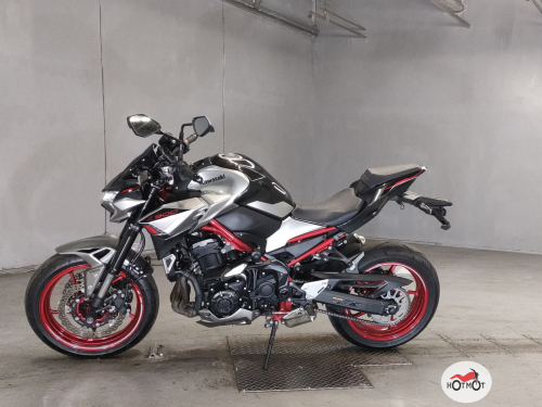 Мотоцикл KAWASAKI Z 900 2022, Серый