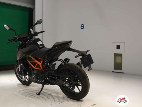 Мотоцикл KTM 390 Duke 2023, Черный фото 6