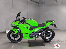 Дорожный мотоцикл KAWASAKI Ninja 400 Зеленый