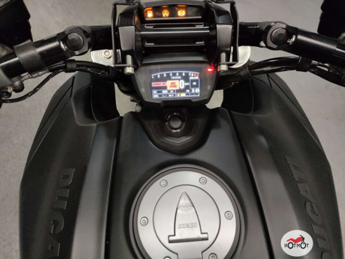 Мотоцикл DUCATI Diavel 2020, Черный фото 5