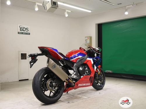 Мотоцикл HONDA CBR 1000 RR/RA Fireblade 2021, Красный фото 5