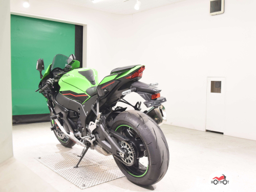 Мотоцикл KAWASAKI ZX-10 Ninja 2023, Зеленый фото 6