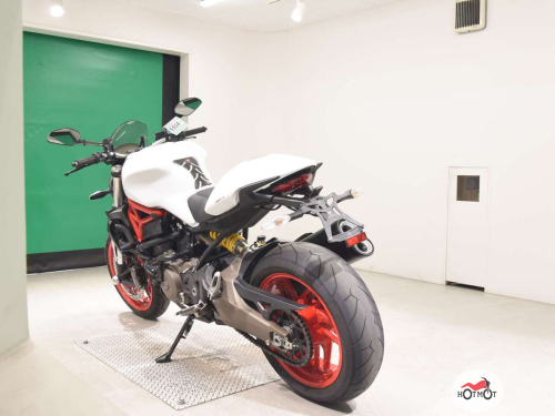 Мотоцикл DUCATI Monster 821 2015, белый фото 6