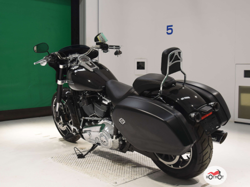 Мотоцикл HARLEY-DAVIDSON Sport Glide 2021, Черный фото 6
