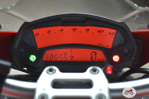 Мотоцикл DUCATI Monster 696 2012, Красный фото 9