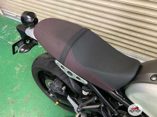Мотоцикл YAMAHA XSR900 2017, серый фото 9