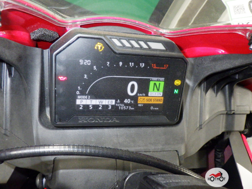 Мотоцикл HONDA CBR 600RR 2021, Красный фото 7