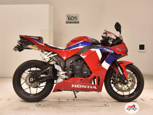 Мотоцикл HONDA CBR 600RR 2022, Красный фото 2