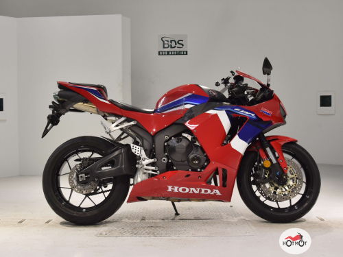 Мотоцикл HONDA CBR 600RR 2021, Красный фото 2