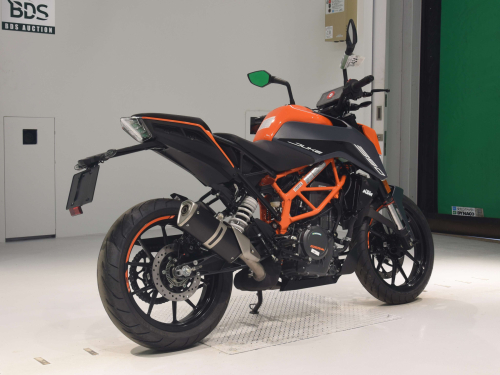 Мотоцикл KTM 390 Duke 2023, Оранжевый фото 5