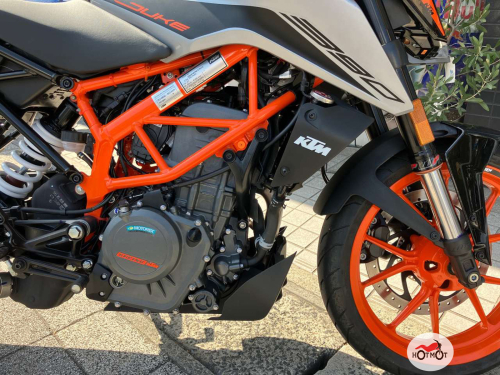 Мотоцикл KTM 390 Duke 2022, Серый фото 4