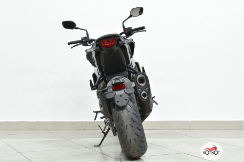 Мотоцикл HONDA CB 1000R 2023, Черный фото 6