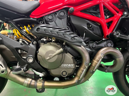 Мотоцикл DUCATI Monster 821 2017, Красный фото 6