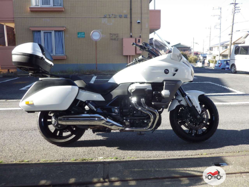 Мотоцикл HONDA CTX 1300 2014, белый фото 2