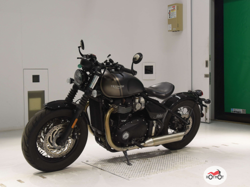 Мотоцикл TRIUMPH Bonneville Bobber 2021, Черный фото 4