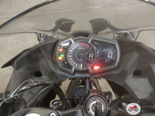 Мотоцикл KAWASAKI Ninja 400 2019, БЕЛЫЙ фото 5