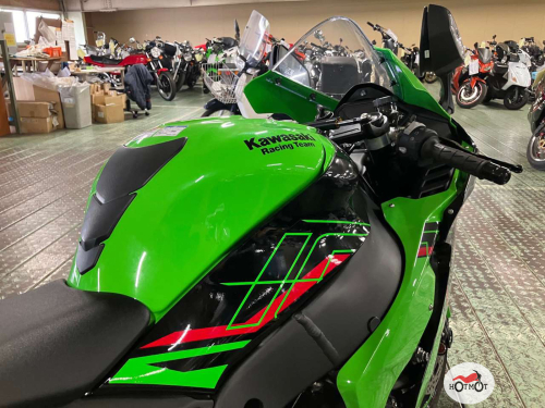 Мотоцикл KAWASAKI ZX-10 Ninja 2023, Зеленый фото 6