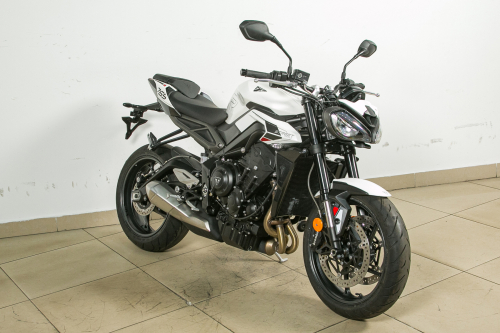 Мотоцикл TRIUMPH Street Triple 2023, белый фото 3