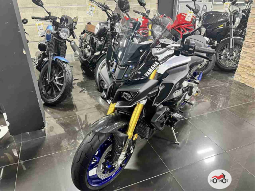 Мотоцикл YAMAHA MT-10 2018, серый фото 5