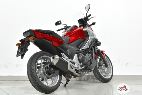 Мотоцикл HONDA NC 750X 2016, Красный фото 7