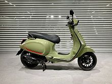 Скутер VESPA Sprint 2023, ЗЕЛЕНЫЙ