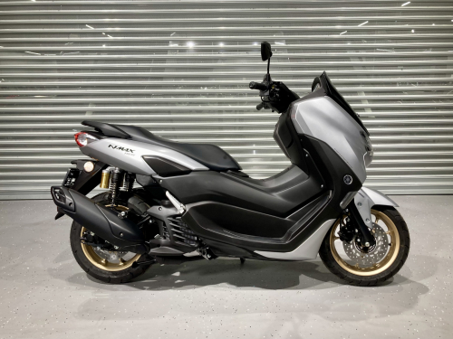 Скутер Yamaha NMAX 2024, СЕРЫЙ