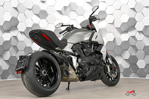 Мотоцикл DUCATI Diavel 1260 2019, серый фото 7