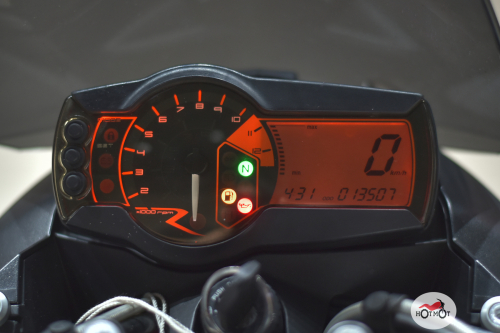 Мотоцикл KTM 990 Super Duke 2010, БЕЛЫЙ фото 9
