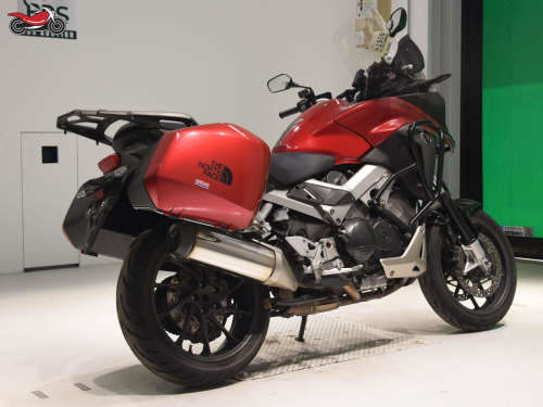 Мотоцикл HONDA VFR 800X (Crossrunner) 2016, КРАСНЫЙ фото 5