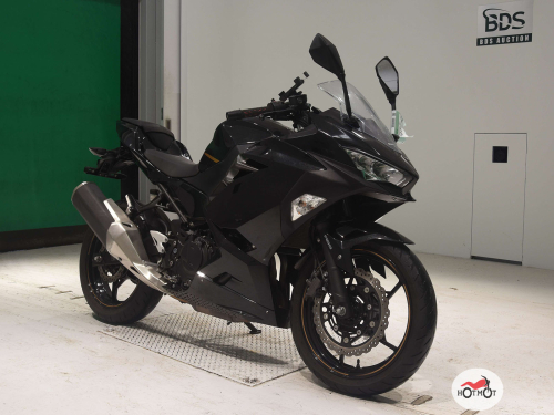 Мотоцикл KAWASAKI Ninja 400 2020, черный фото 3
