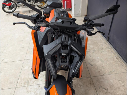 Мотоцикл KTM 1390 Super Duke R Evo 2024, ОРАНЖЕВЫЙ фото 7