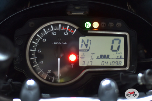 Мотоцикл SUZUKI GSR 750 2015, Черный фото 9