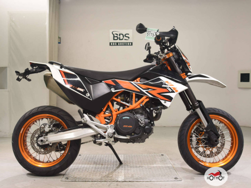 Мотоцикл KTM 690 SMC R 2014, белый фото 2