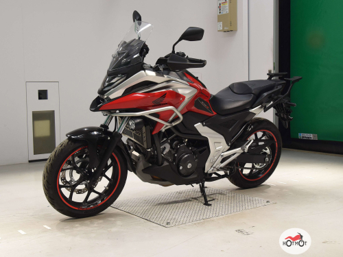Мотоцикл HONDA NC 750X 2021, Красный фото 3