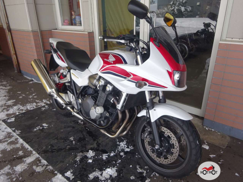 Мотоцикл HONDA CB 1300 2011, Белый фото 3