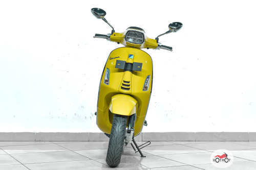 Скутер Vespa Sprint 2023, желтый фото 5