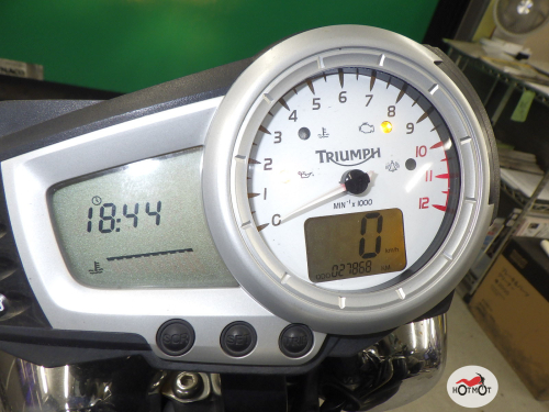 Мотоцикл TRIUMPH Speed Triple 2010, Черный фото 12
