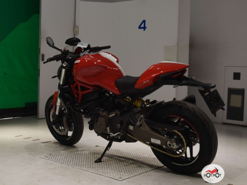 Мотоцикл DUCATI Monster 821 2016, Красный фото 6