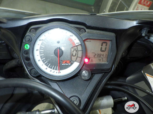 Мотоцикл SUZUKI GSX-R 600 2010, БЕЛЫЙ фото 13
