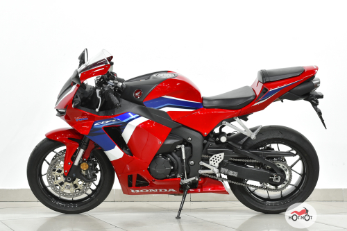 Мотоцикл HONDA CBR 600RR 2020, Красный фото 4