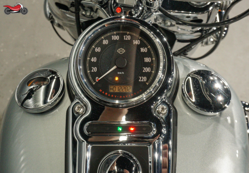 Мотоцикл Harley-Davidson Dyna Switchback 2012, СЕРЕБРИСТЫЙ фото 12