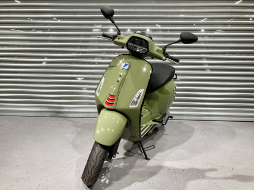 Скутер VESPA Sprint 2023, ЗЕЛЕНЫЙ фото 3