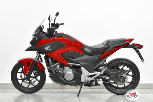 Мотоцикл HONDA NC700XD 2013, Красный фото 4