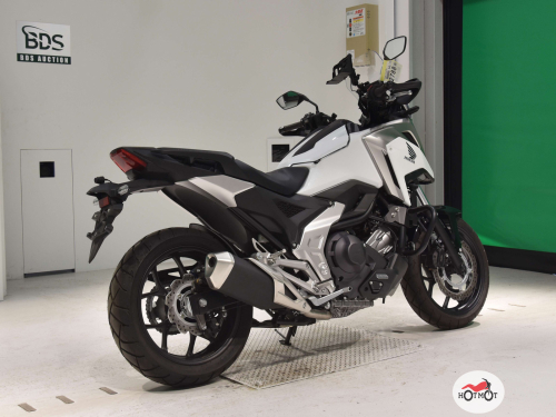 Мотоцикл HONDA NC 750X 2021, белый фото 5